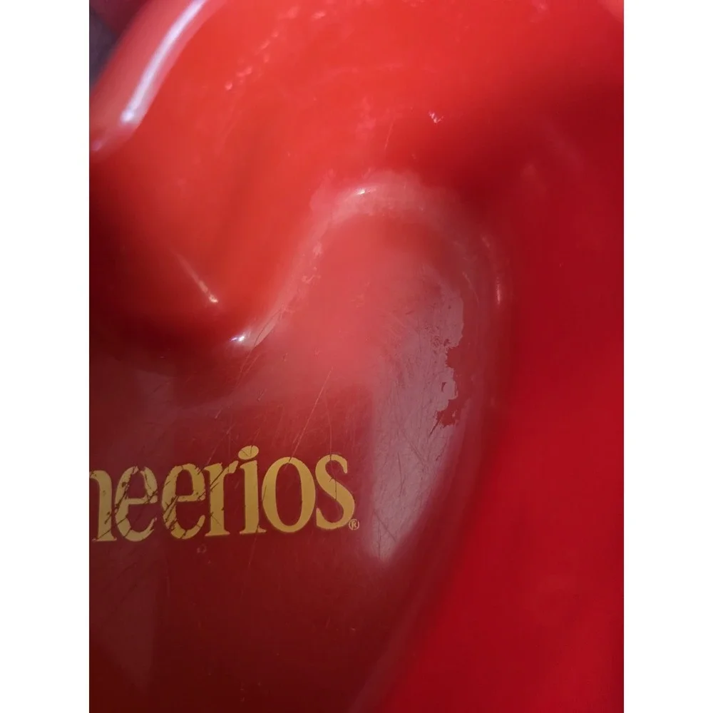 Set Of 4 Red Heart Plastic Cheerios Cereal Bowls - General Mills 2001